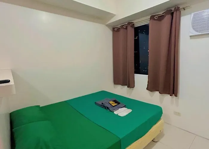 Sweden's Tiny 2, Unit Manila